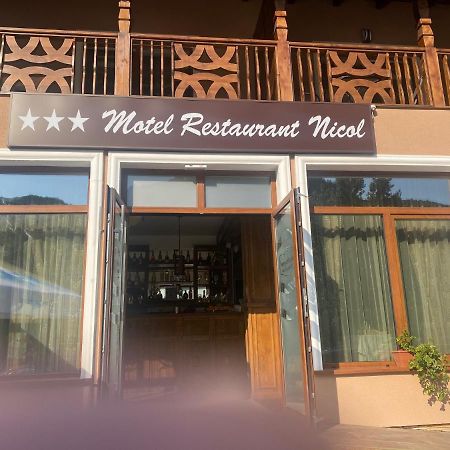 Motel Restaurant Nicol Armenis Extérieur photo